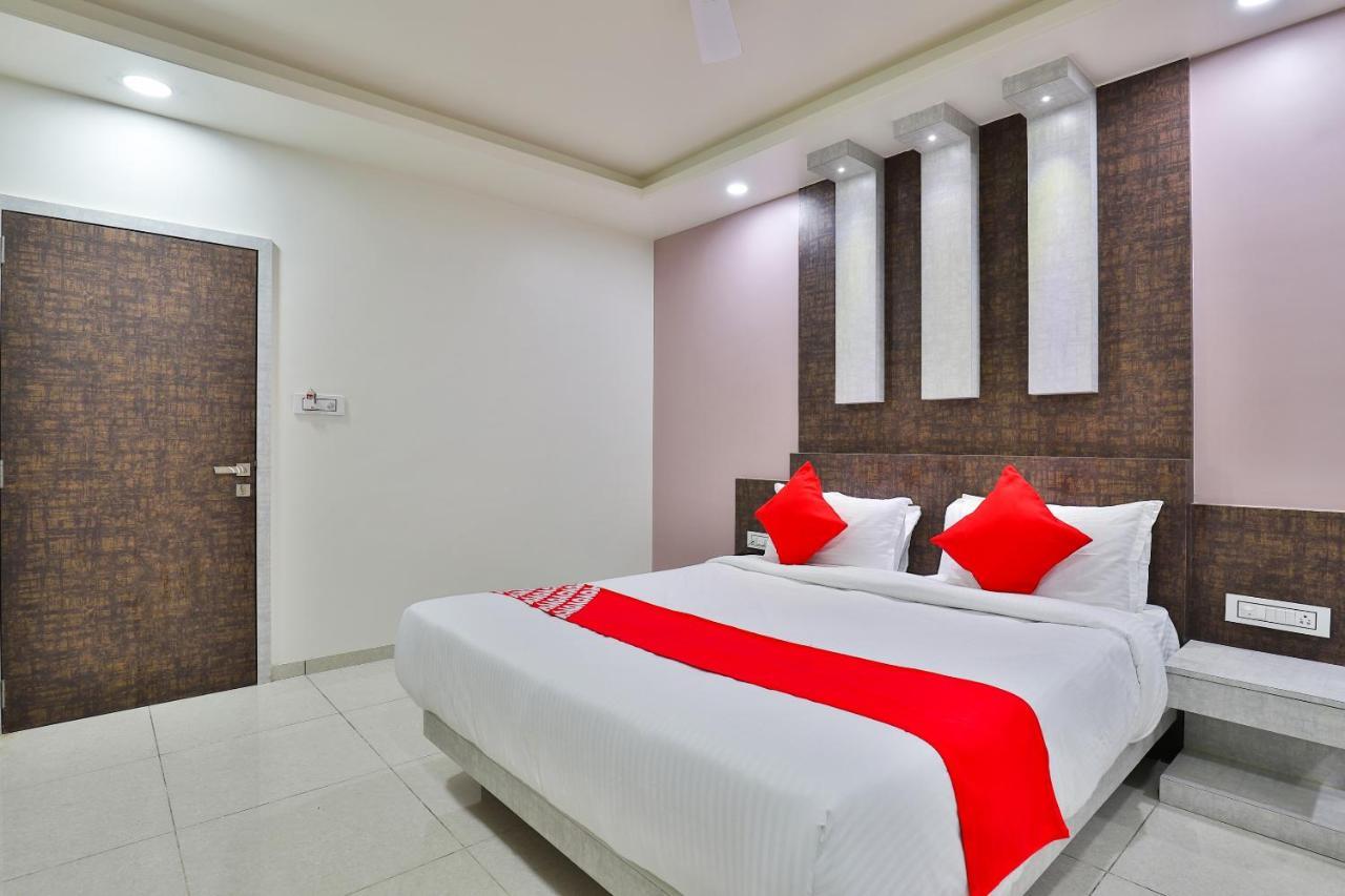 Oyo 23174 Hotel Parth Inn Dwārka Εξωτερικό φωτογραφία