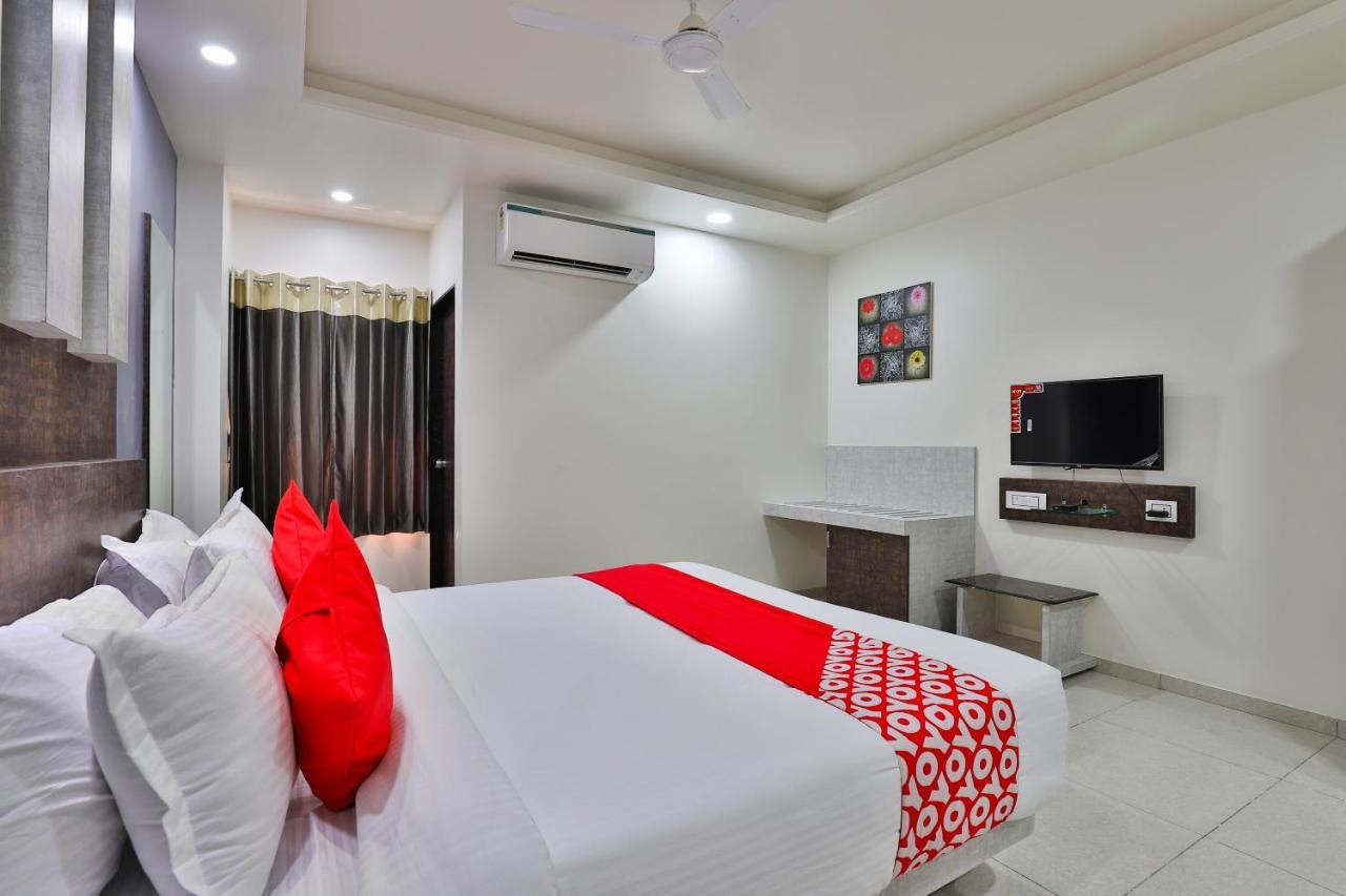 Oyo 23174 Hotel Parth Inn Dwārka Εξωτερικό φωτογραφία
