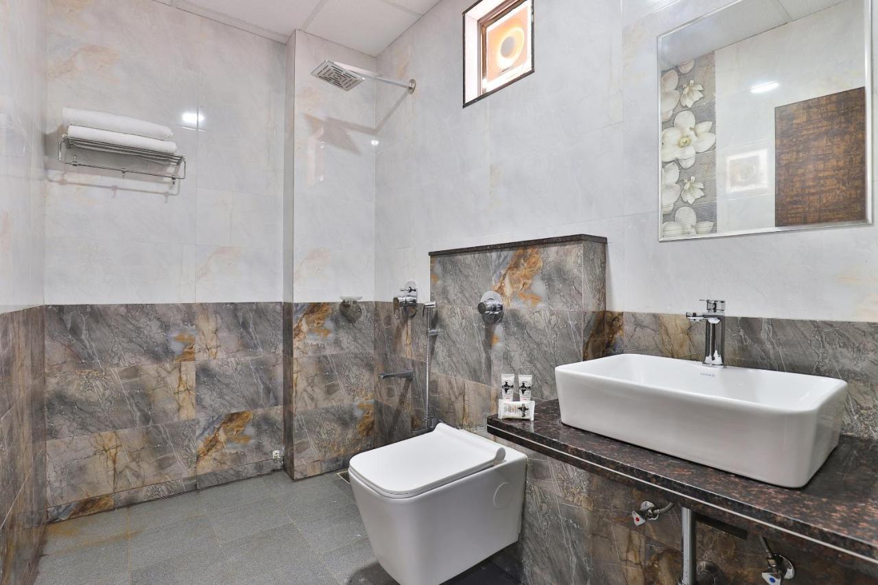 Oyo 23174 Hotel Parth Inn Dwārka Εξωτερικό φωτογραφία